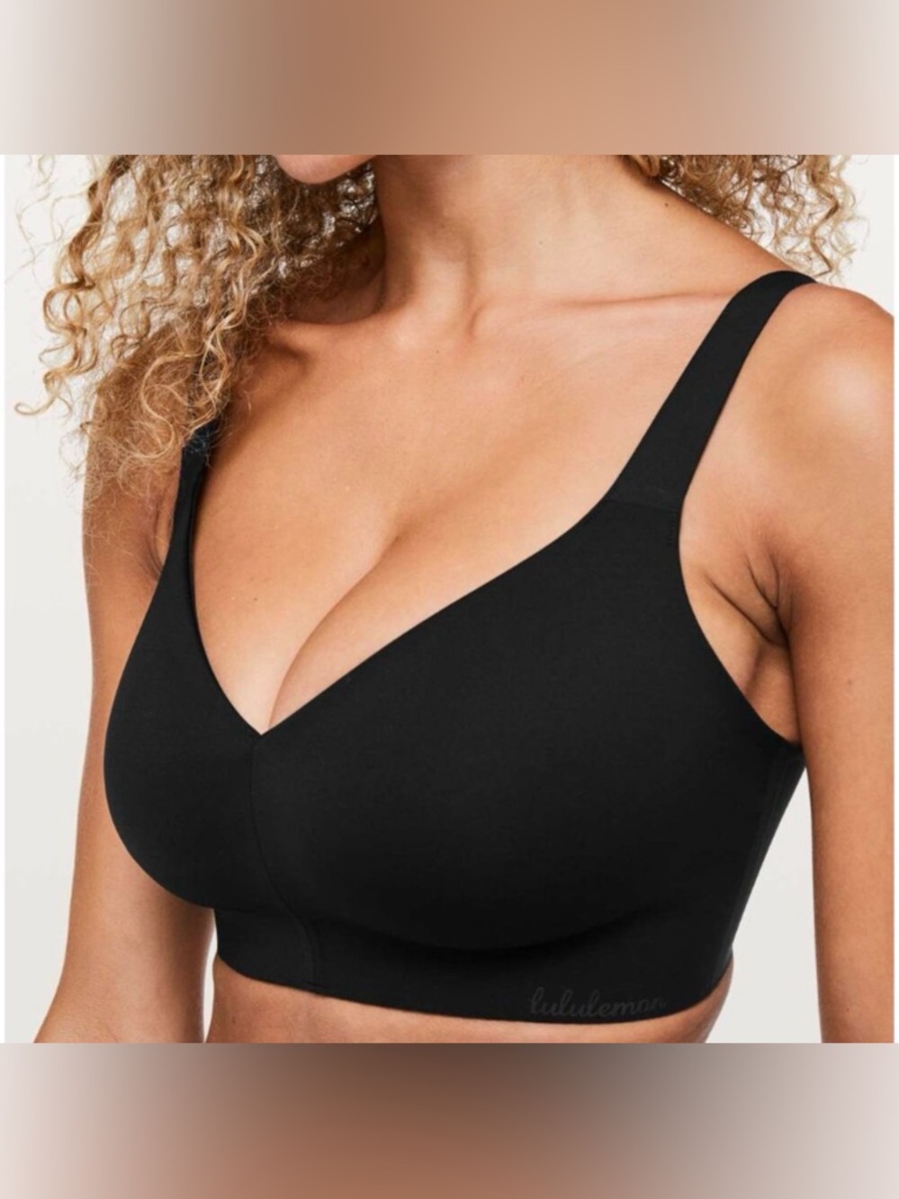 lululemon Black Sports Bra 34A Low Support Yoga Lounge Everyday